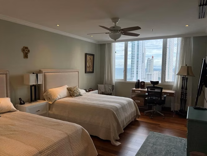 Lujoso Apartamento En Venta en Coco del Mar - Imagen 4