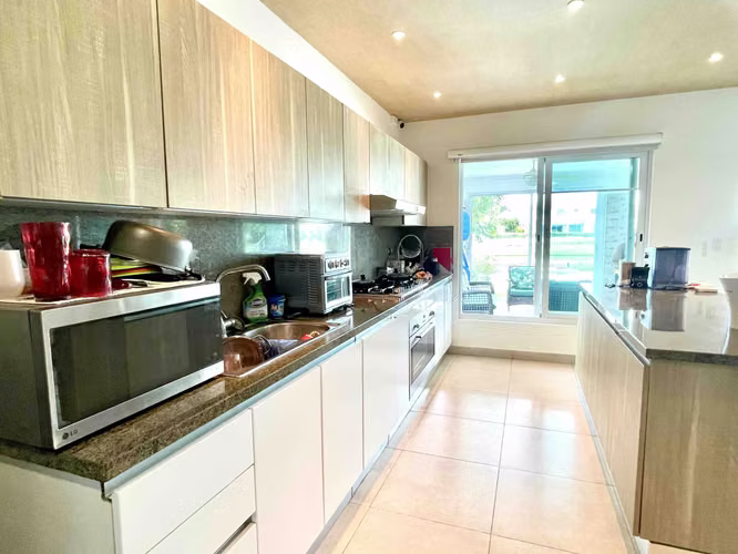 BIJAO BEACH CLUB & RESIDENCES-CASA QUARRY HEITGH- VENTA - Imagen 6