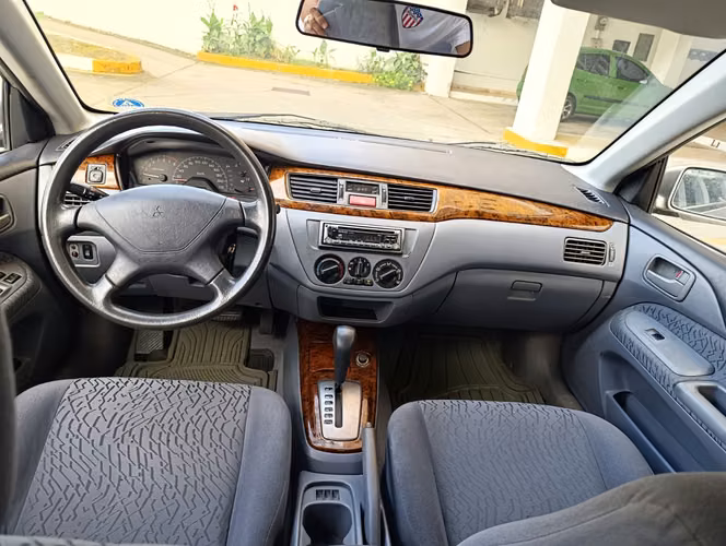 MITSUBISHI LANCER 2002 AUTOMATICO - Imagen 9