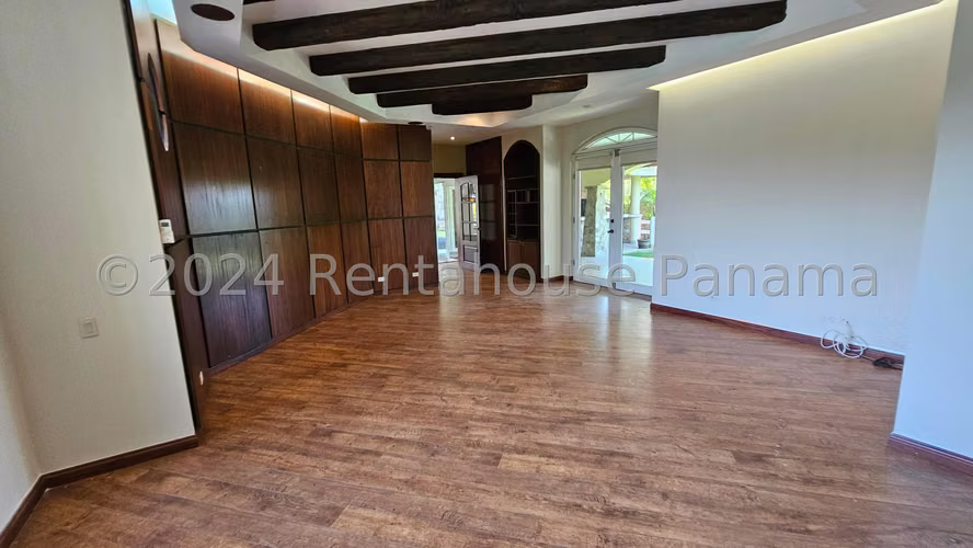 Venta de Casa en Altos del Golf Solo Cliente Directo LFC - Imagen 6