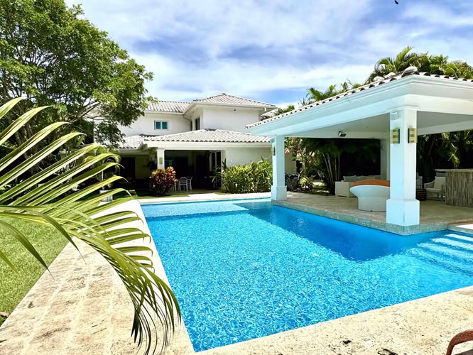BIJAO BEACH CLUB & RESIDENCES- CASA COCOLI- ALQUILER