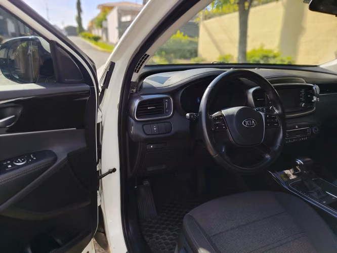 KIA SORENTO 2019 AUTOMÁTICA NEGOCIABLE