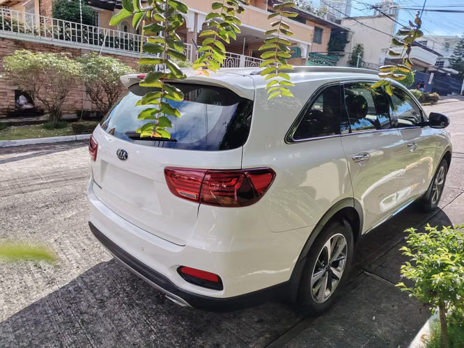 KIA SORENTO 2019 AUTOMÁTICA NEGOCIABLE - Imagen 20