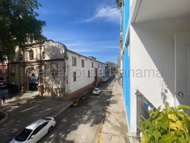 Se Vende Edificio en Santa Ana LA27-1554 - Imagen 19