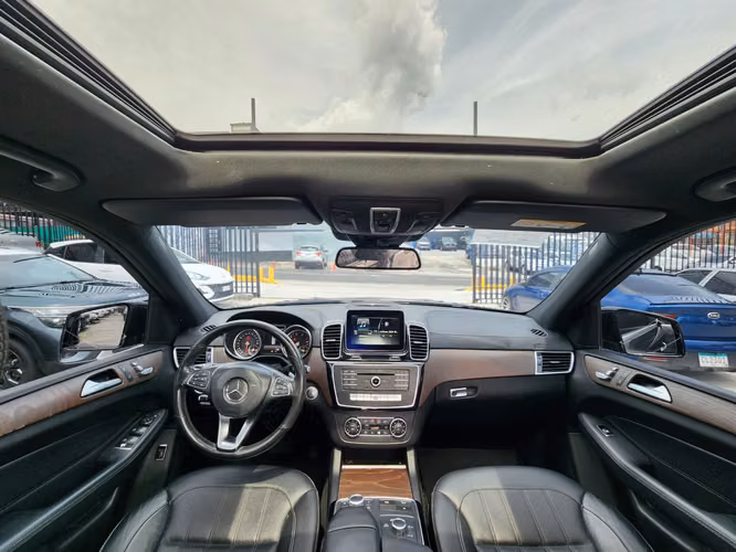 Mercedes GLS - Imagen 8