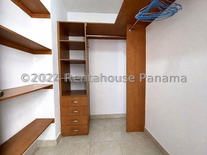 Venta de Apartamento en Obarrio Ph Sunrise Tower Solo Cliente Directo MC - Imagen 8