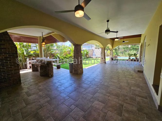 Venta de Casa en Altos del Golf Solo Cliente Directo MC - Imagen 14