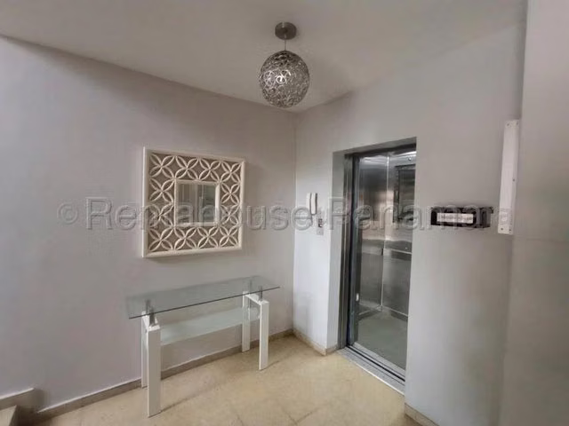 Venta Apartamento en El Cangrejo 27MAM558 - Imagen 18