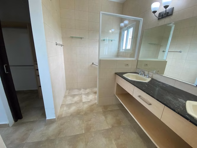 Apartamento de 4 habitaciones en Edificio PH El Alcazar, en Coronado Golf - Imagen 14