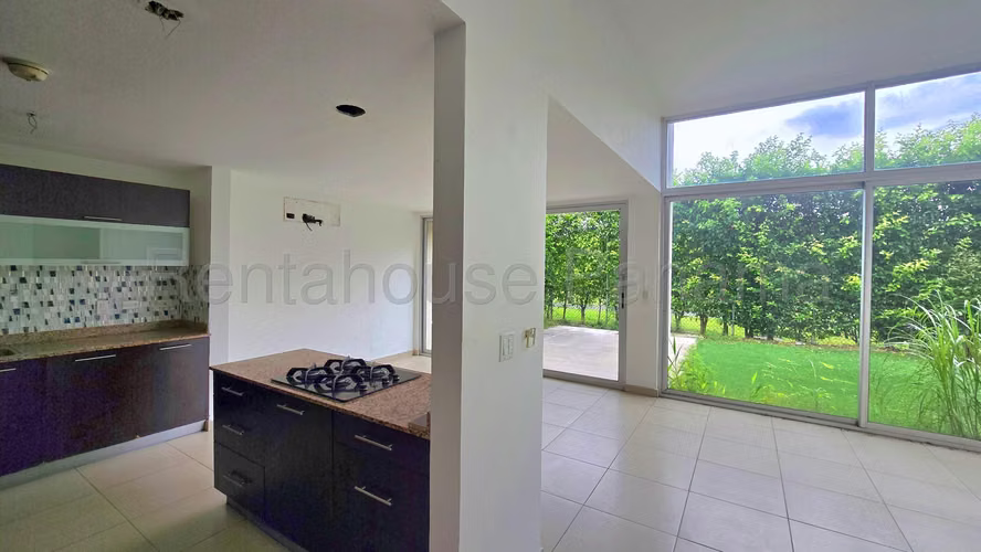 Venta de Casa en Costa Sur Village NS - Imagen 7