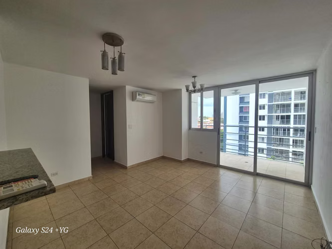 VENTA DE APARTAMENTO EN PH COSMOPOLITAN TOWER