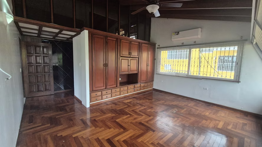 CASA EN ALQUILER CON LINEA BLANCA Y PISCINA - LA ALAMEDA