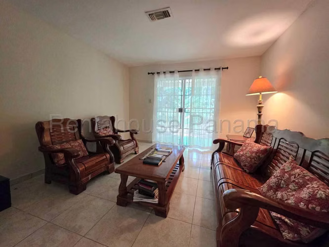 Residencial Building for Sale Clayton - YD