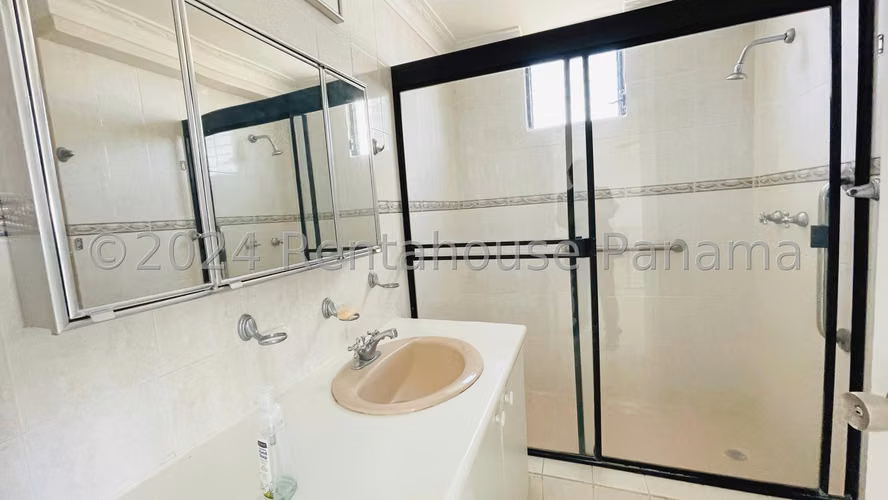Apartamento En Venta En Obarrio YDU - Imagen 17
