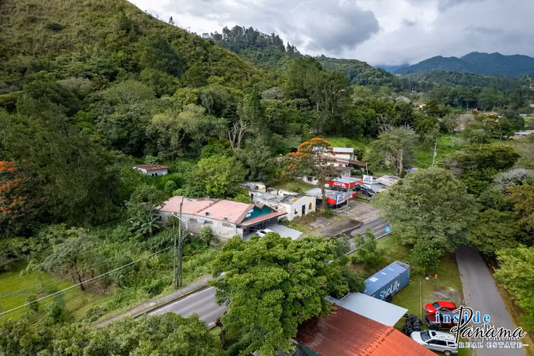 Terreno Comercial en Bajo Boquete Panama - Imagen 5