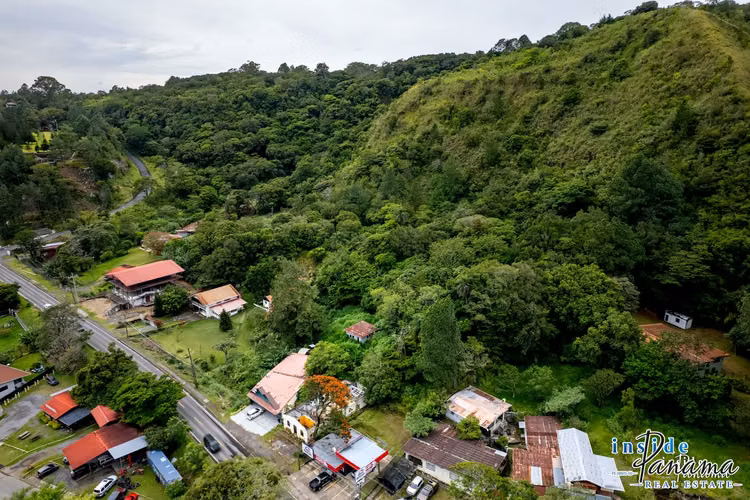 Terreno Comercial en Bajo Boquete Panama - Imagen 9