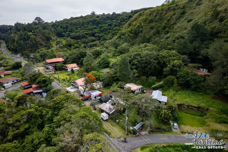 Terreno Comercial en Bajo Boquete Panama - Imagen 4