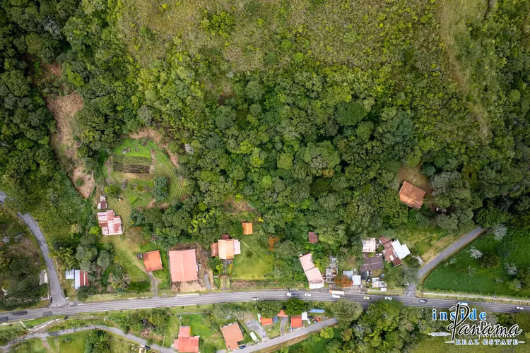 Terreno Comercial en Bajo Boquete Panama - Imagen 12