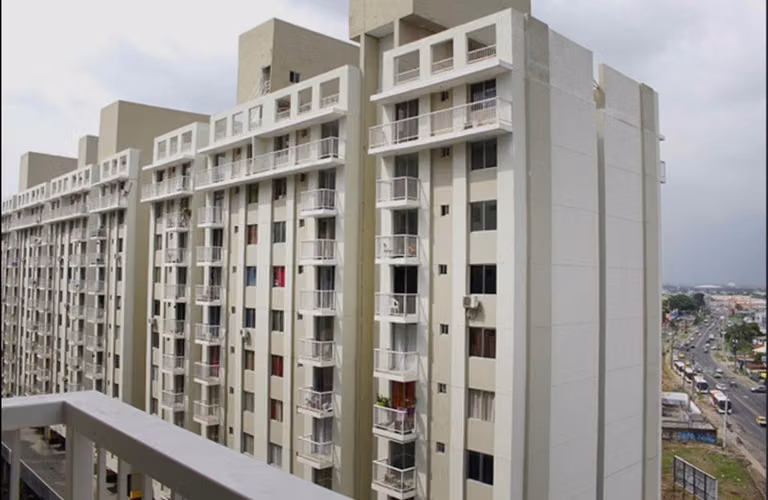 Se alquila apartamento en PH mystic Towers de 2 recámaras