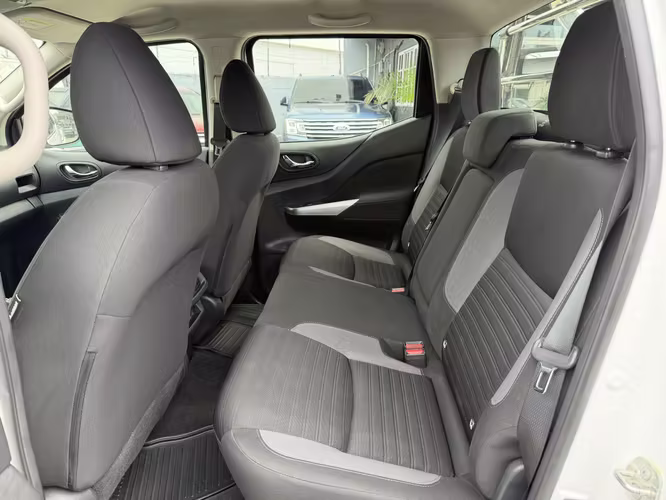 Nissan Np300 Xe 2022 - Imagen 9