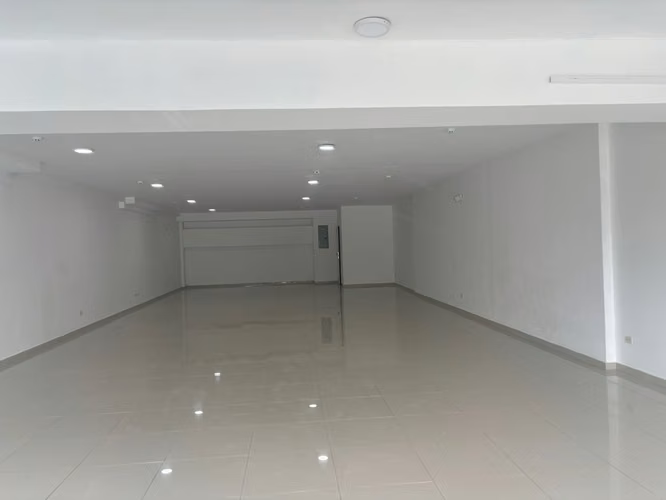 ¡ALQUILER DE LOCAL COMERCIAL – PLANTA BAJA! - Imagen 5