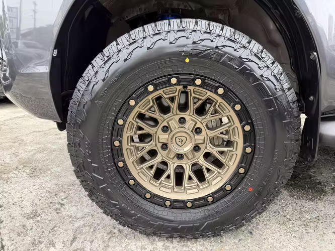 Toyota Hilux 2023 Srv - Imagen 16