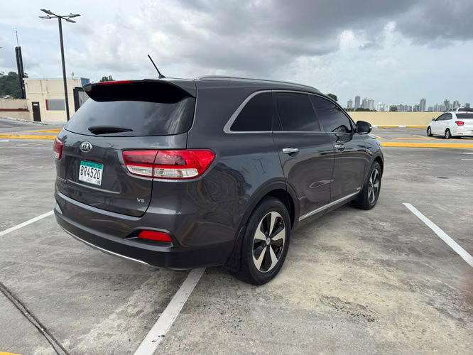 KIA SORENTO AWD 2017 11,900.00$ - Imagen 4