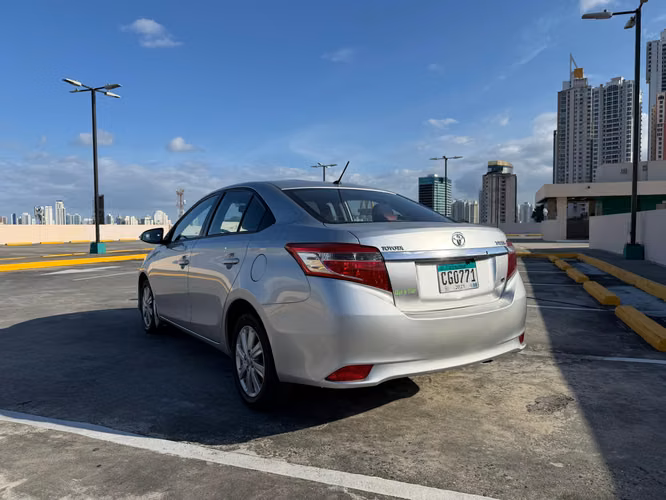 TOYOTA YARIS 2017 8,500.00$ - Imagen 5