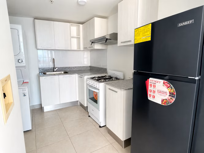 ! Apartamento Sobre Vía España I amoblado I 3 Rec I con balcón y nuevo a estrenar - Imagen 3