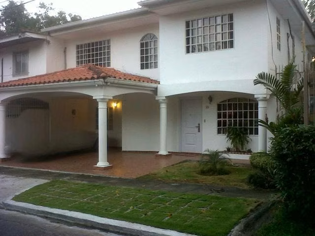 Casa en Venta – Urbanización La Loma, Hato Pintado | DC - Imagen 18