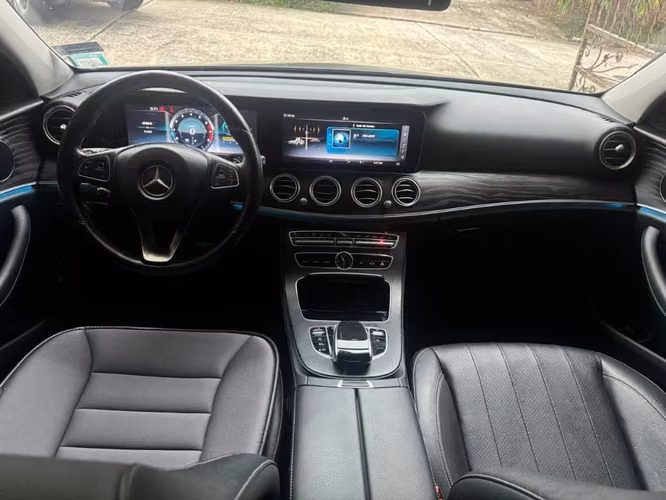 Mercedes Benz E300