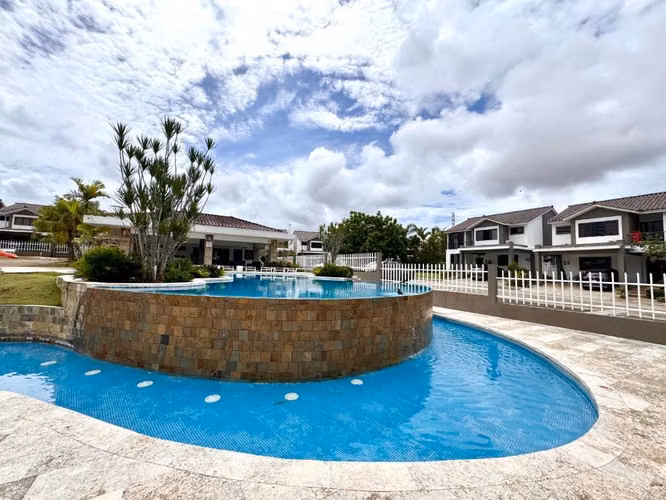  VENTA DE HERMOSA CASA REMODELADA Y AMUEBLADA | PH OLYMPUS, PASEO DEL NORTE - Imagen 6