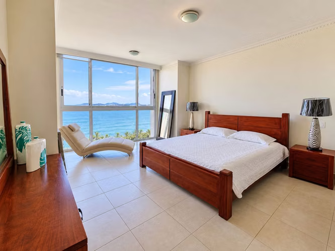 APARTAMENTO AMOBLADO EN AV BALBOA 3 REC 271M FRENTE AL MAR WATERS