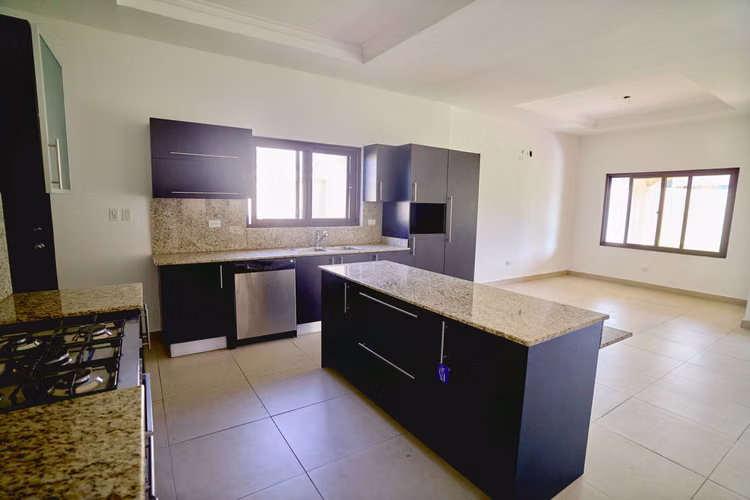 ¡OPORTUNIDAD ÚNICA! Casa de Lujo en Sunset Coast, Costa Sur – Venta Inmediata
