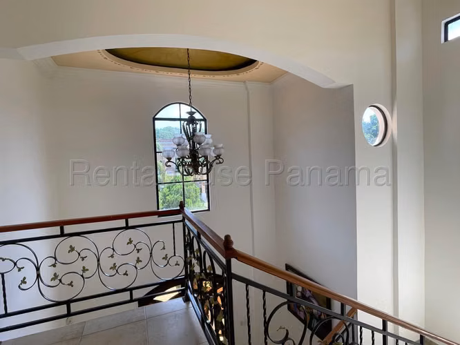 Vendo Casa en Clayton LC26-1941