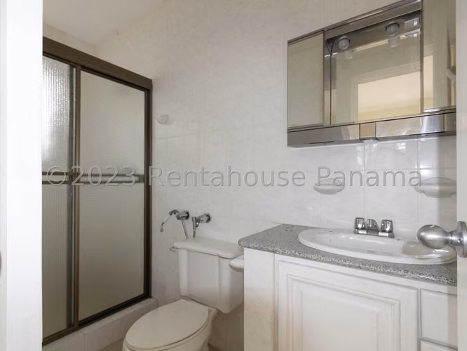 Vendo Casa en Cerro Azul LC25-3841