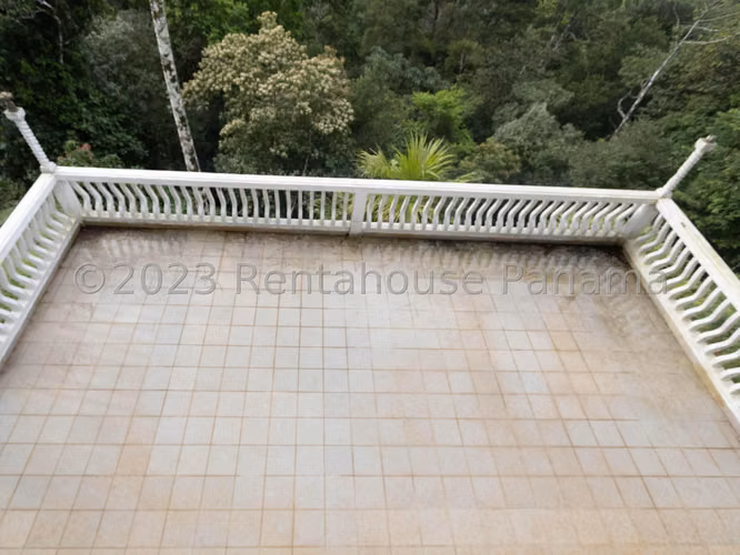 Vendo Casa en Cerro Azul LC25-3841