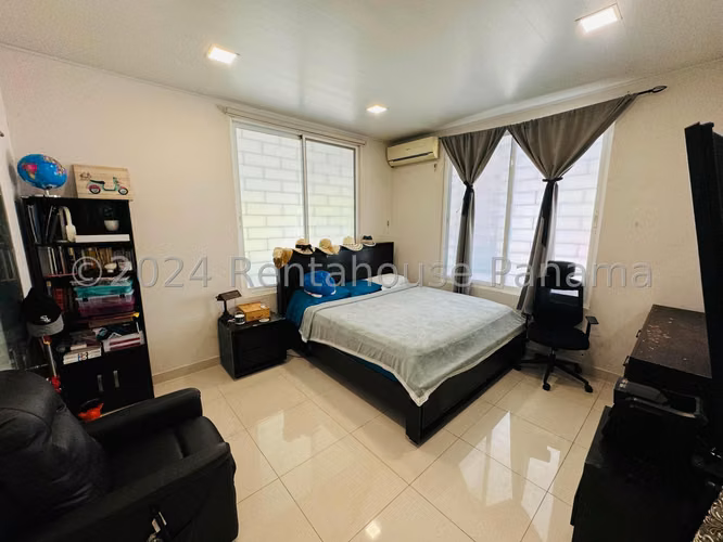 Vendo Casa en Diablo LC24-8906
