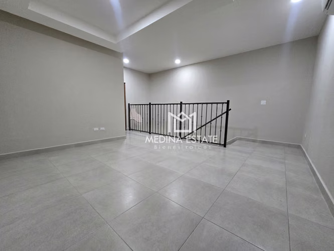 ALQUILO TOWNHOUSE EN EMBASSY CLUB, CLAYTON  326 m²  3 RECÁMARAS  JARDÍN - Imagen 6