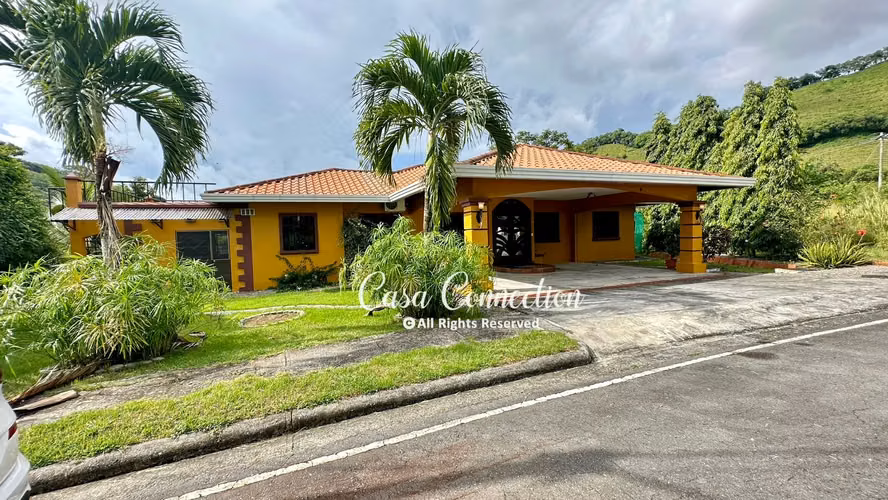 SE ALQUILA CASA EN SAN CARLITOS