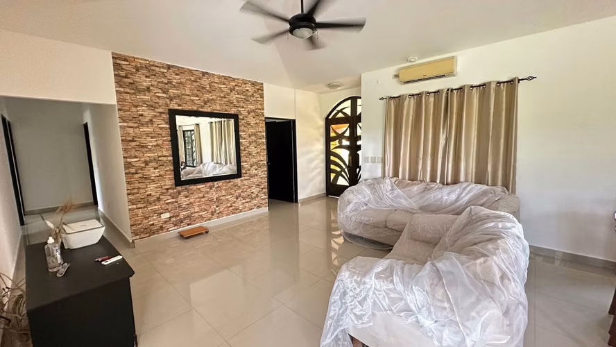SE ALQUILA CASA EN SAN CARLITOS - Imagen 14