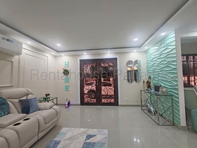 Exclusiva Casa en Venta en Rio Abajo  26PPM7327