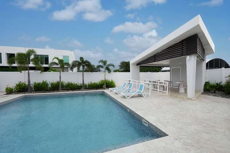 APARTAMENTO EN ALQUILER EN VÍA COSTA DEL ESTE