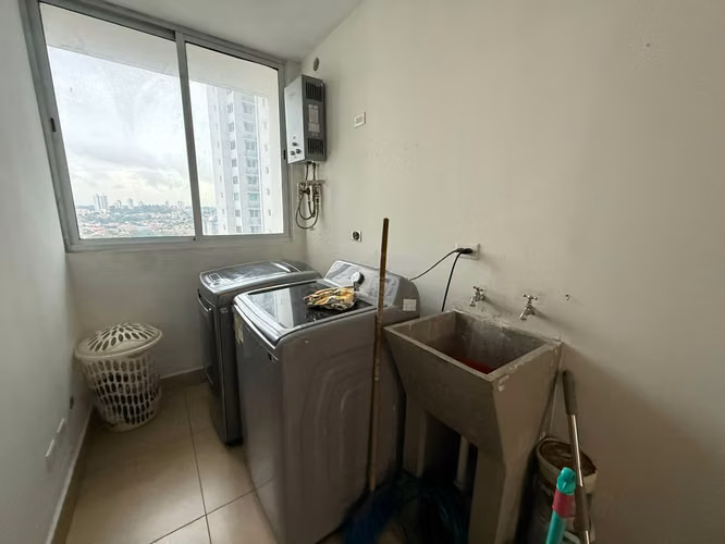 Alquiler de apartamento en la 12 de octubre - Imagen 5