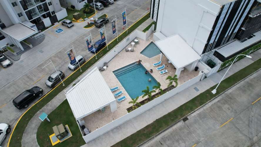 APARTAMENTO EN ALQUILER EN VÍA COSTA DEL ESTE