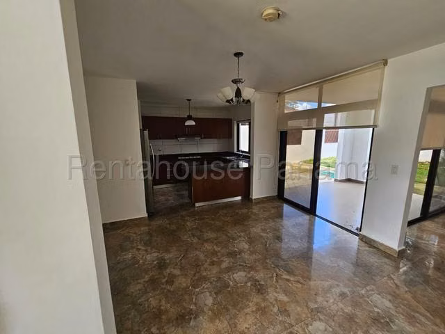 Venta de Casa en Costa Verde