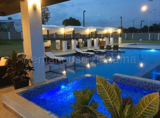 Venta de Casa en Costa Verde