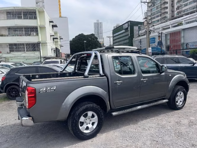 NISSAN NAVARA 2013 MANUAL 4X4 - Imagen 3