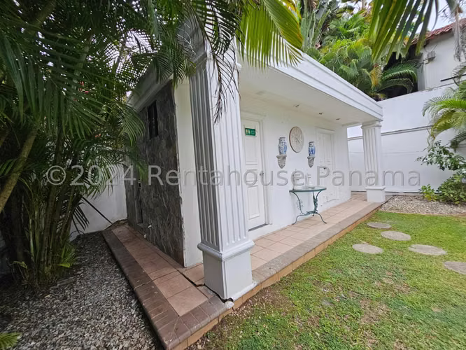 Casa en Venta en Altos del Golf AFC 27-1235