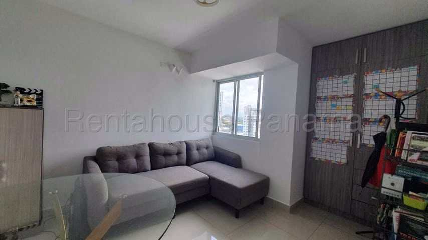 Apartamento en Alquiler en Carrasquilla 27AECC1896 - Imagen 3